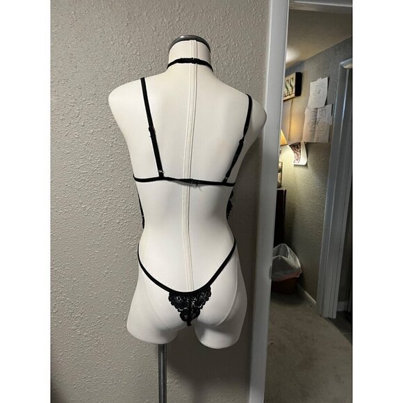 NWOT LACE TEDDY LINGERIE SIZE SMAL GSTRING CHOKER - Picture 3 of 9